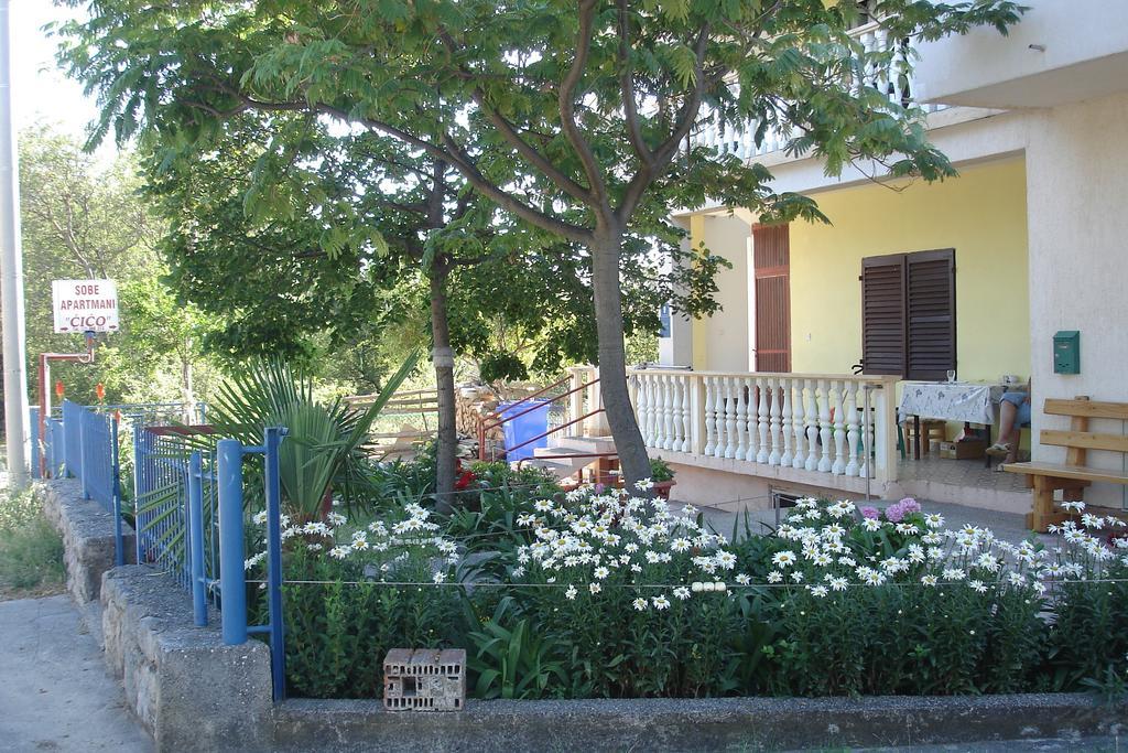 Apartments Cico Starigrad Exterior photo