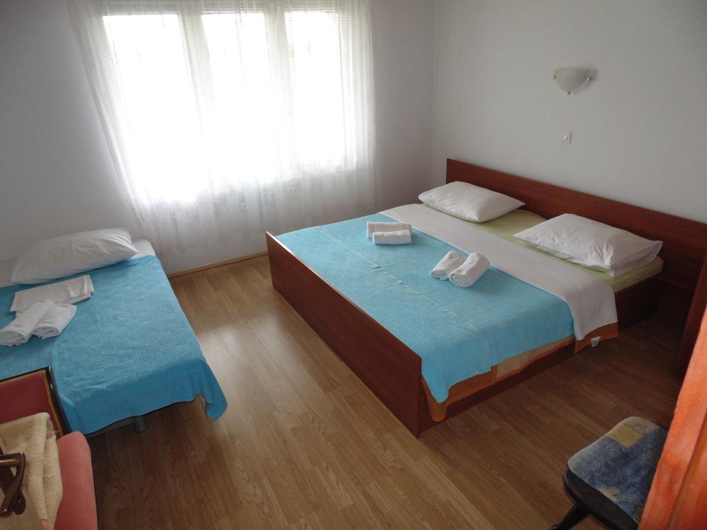 Apartments Cico Starigrad Exterior photo