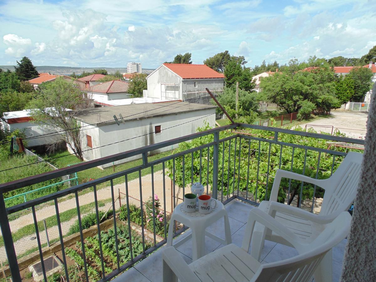 Apartments Cico Starigrad Exterior photo