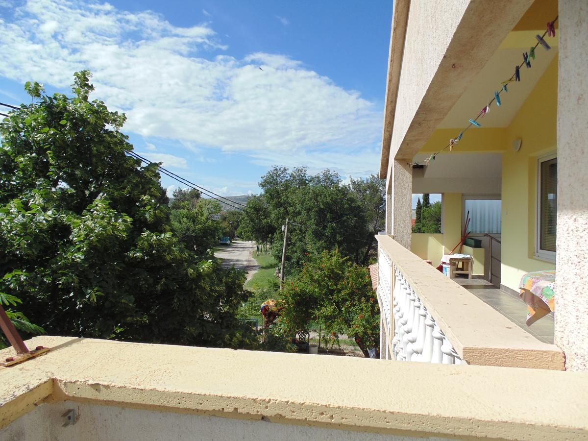 Apartments Cico Starigrad Exterior photo